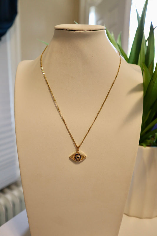 Cubic Zirconia Vintage Pendant Necklace Devil's Eye Shape Color Gold